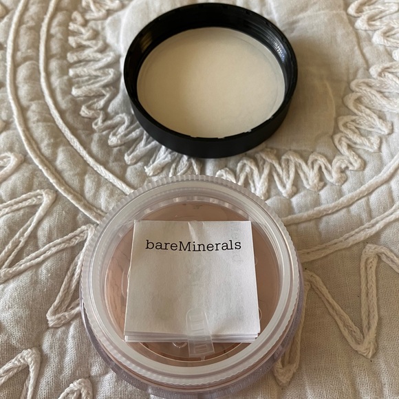 Bare Minerals Matte Foundation Broad Spectrum SPF 15 med beige 6g/0.21oz sealed - Picture 3 of 4